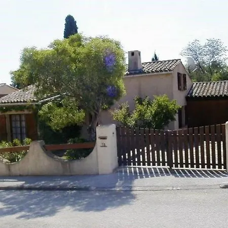 Casa de Férias Maison Cosy Avec Mezzanine, Jardin Et Terrasse à 600m De La De Saint-clair, 6 Couchages - Fr-1-251-46 *